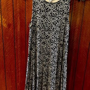 Old Navy Sleeveless knit black print Swing dress Size Medium